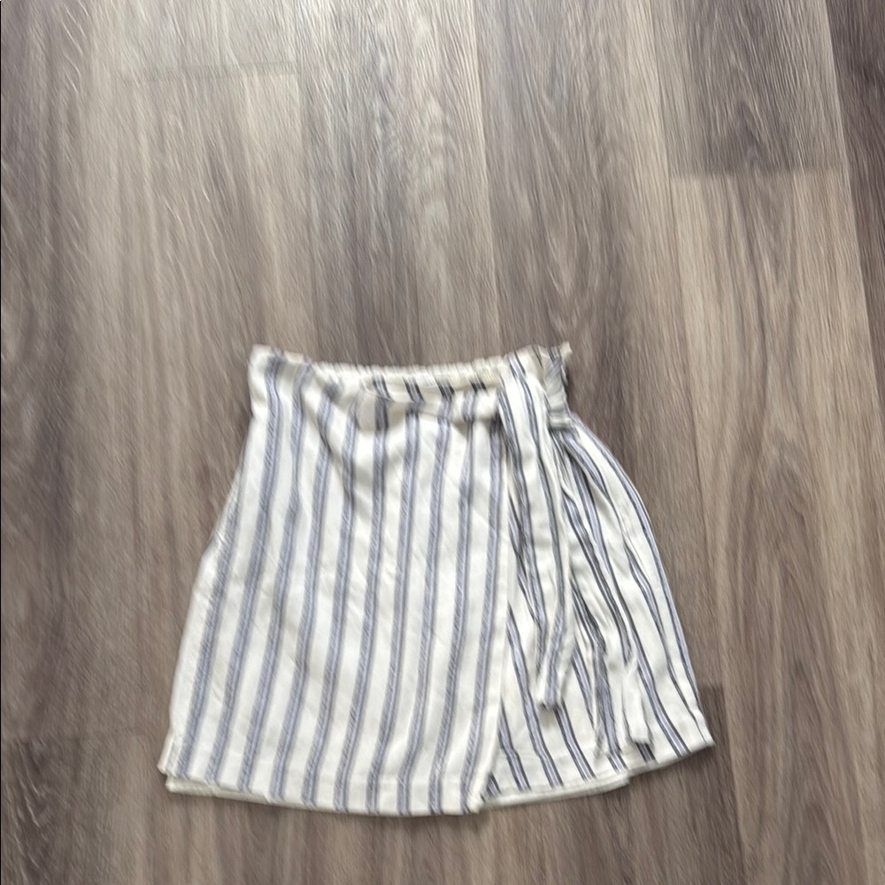 White and Navy Striped Women's Skirt Size Small Cotton Blend Wrap Mini
